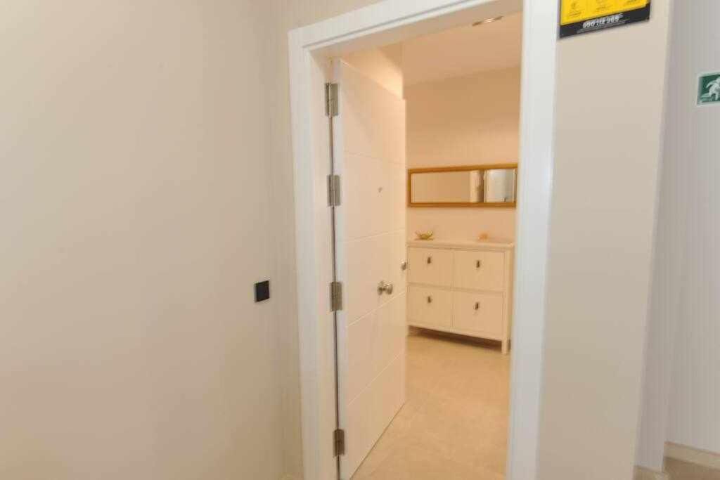 Estupendo Piso Nuevo En Playa Victoria Apartman Cádiz Kültér fotó